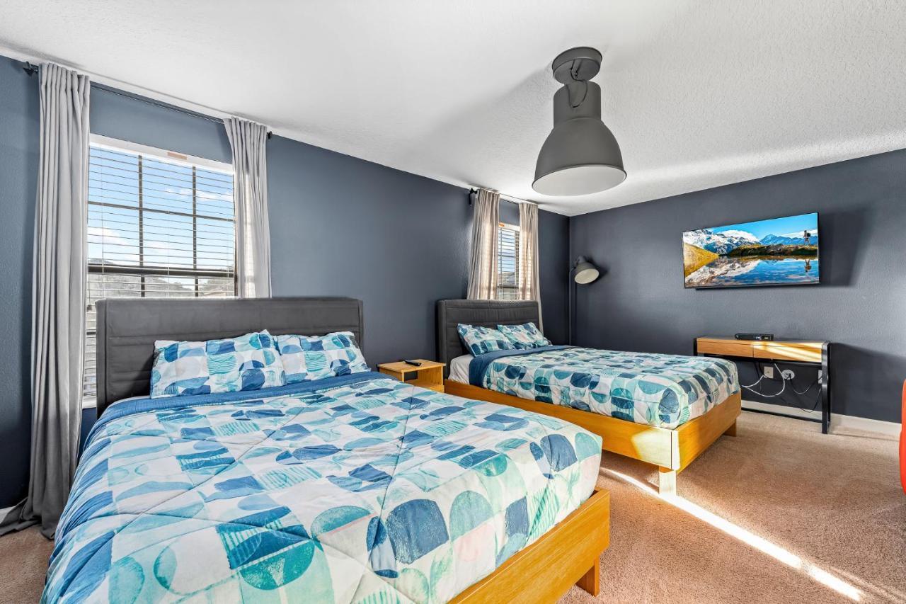 Heated Pool + Free Waterpark + Lazy River + Grill Davenport Buitenkant foto